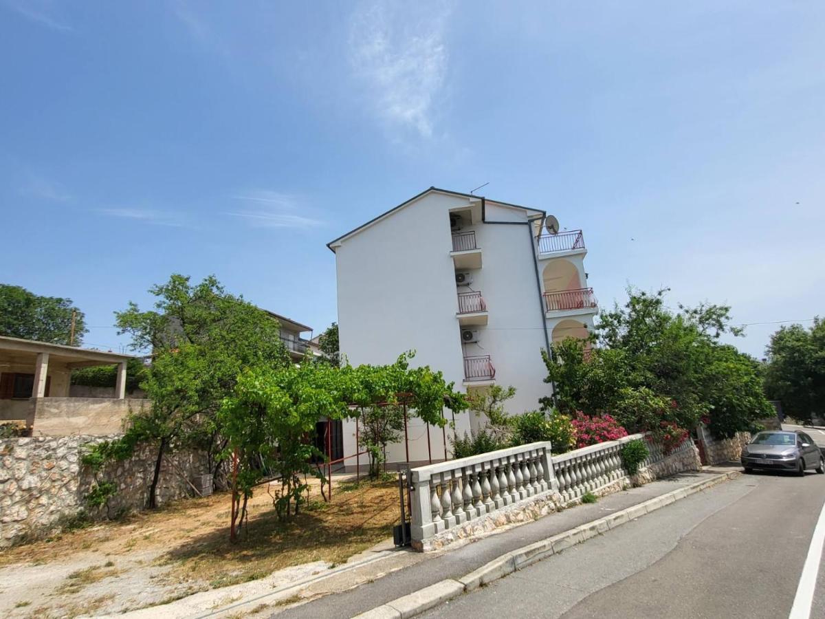 Apartments Manda Novi Vinodolski Kültér fotó