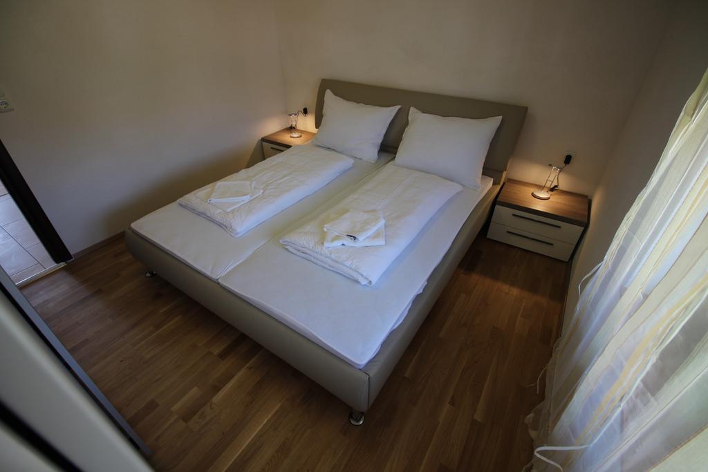 Apartments Manda Novi Vinodolski Kültér fotó