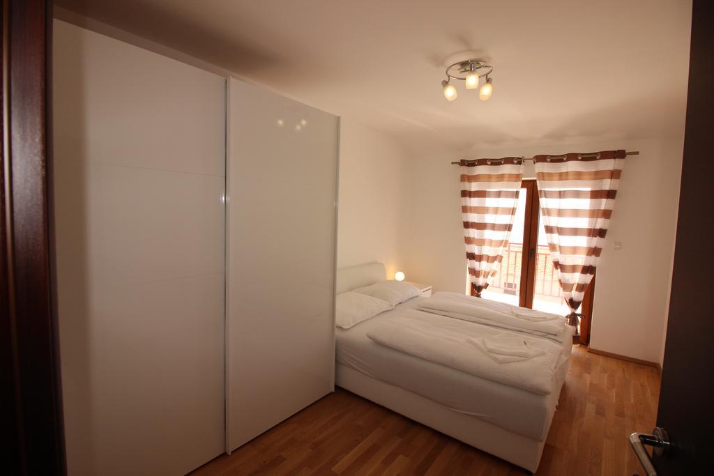 Apartments Manda Novi Vinodolski Kültér fotó